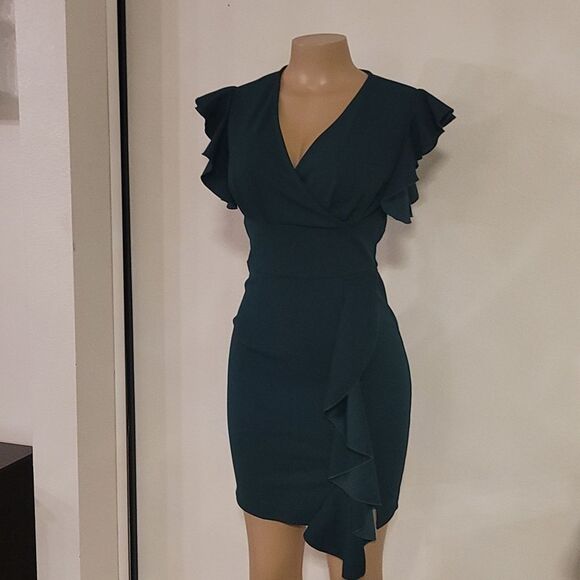 BRAND NEW KNITEE V-NECK RUFFLED ASYMMETRICAL MINI DRESS G1 - Picture 2 of 13